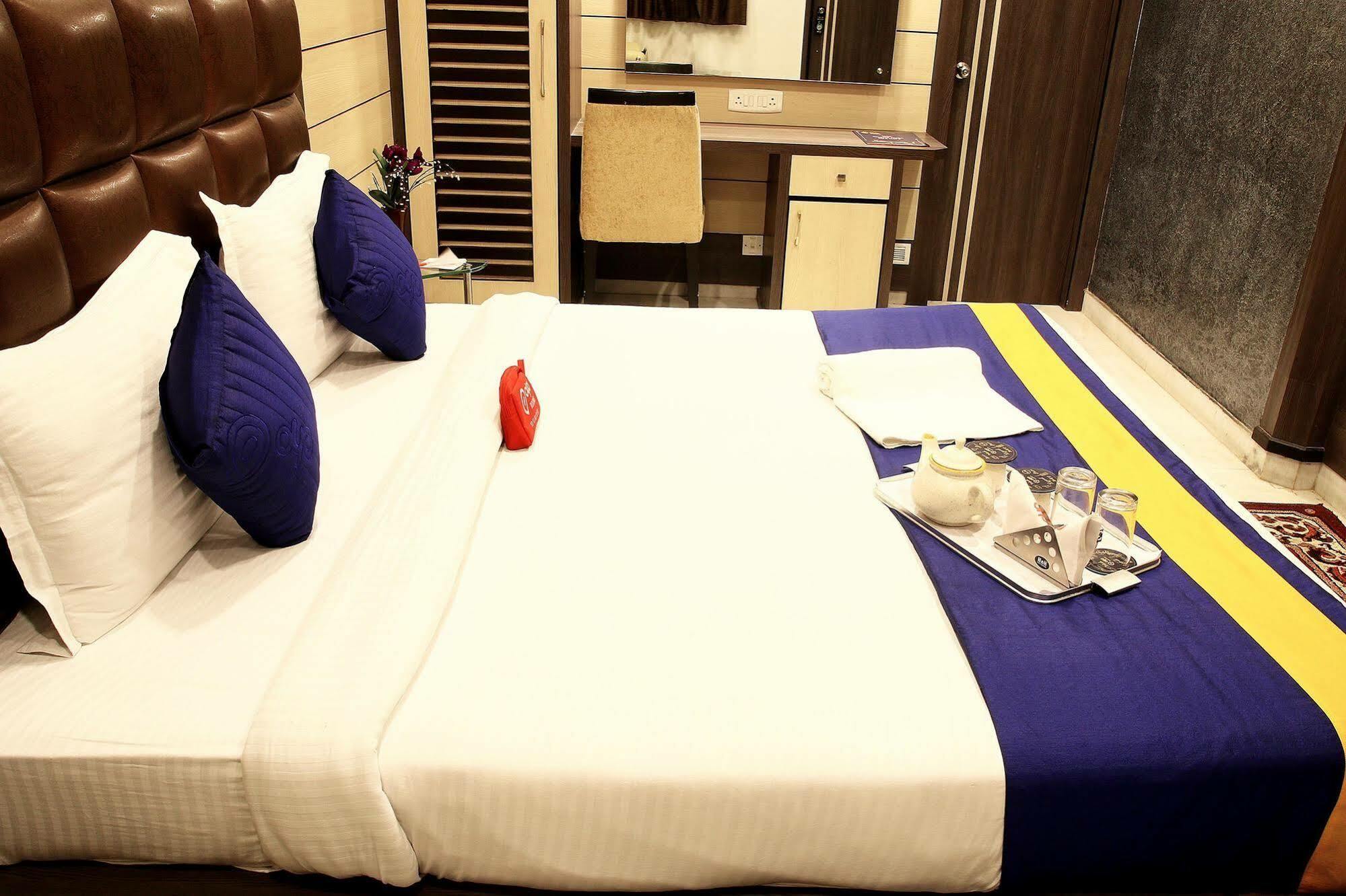 Hotel Esteem Καλκούτα Εξωτερικό φωτογραφία