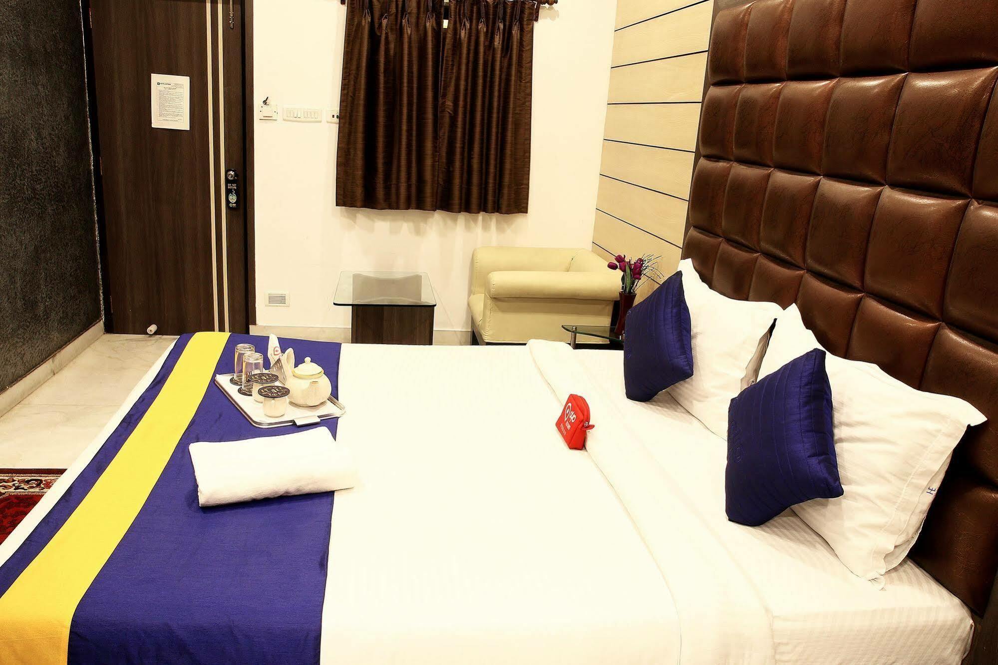 Hotel Esteem Καλκούτα Εξωτερικό φωτογραφία