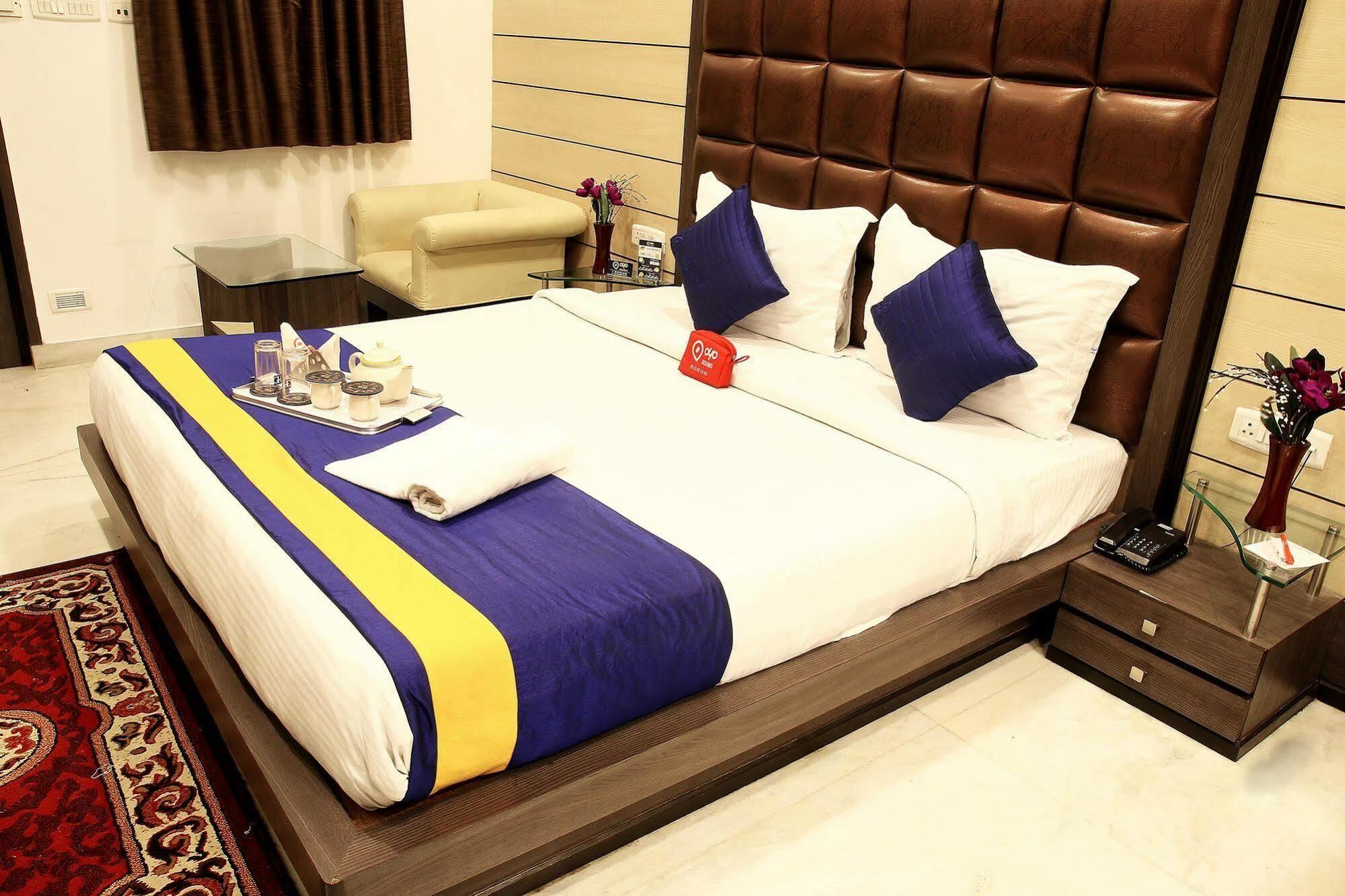 Hotel Esteem Καλκούτα Εξωτερικό φωτογραφία